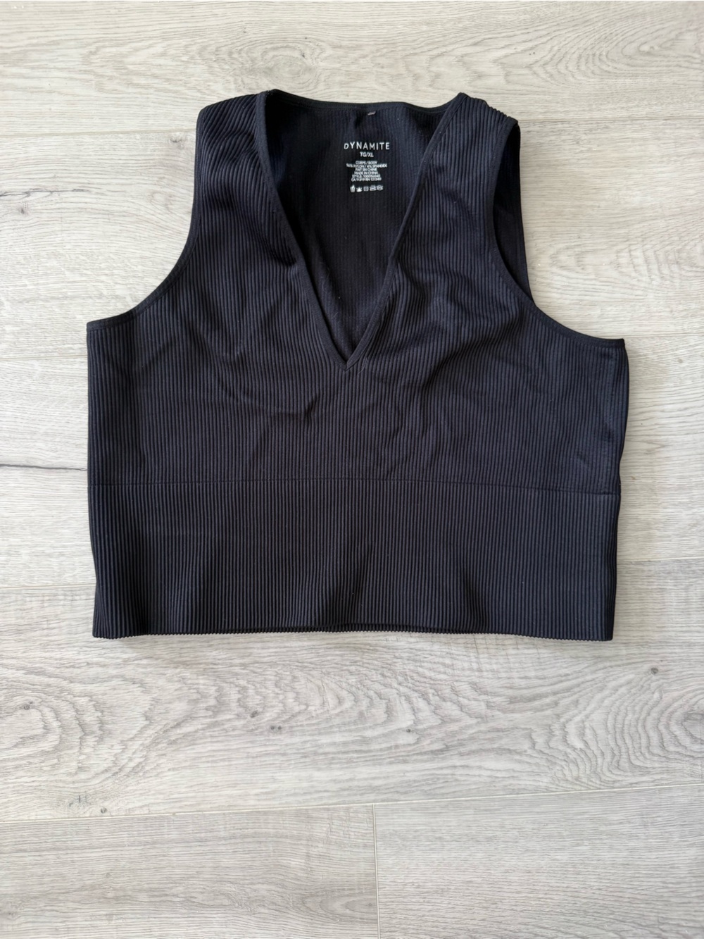 Dynamite Black Ribbed V-Neck Crop Top